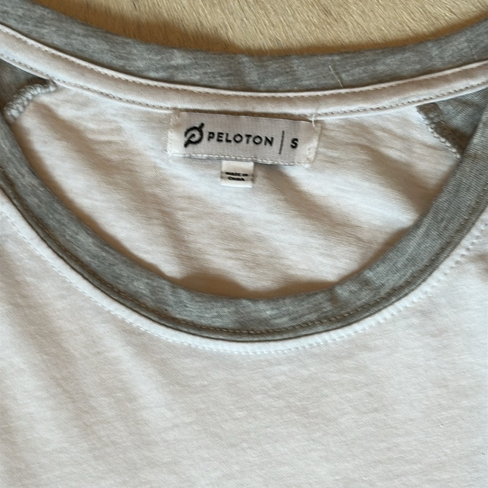 Peloton Raglan Sleeve tee bundle, size small - Picture 5 of 11